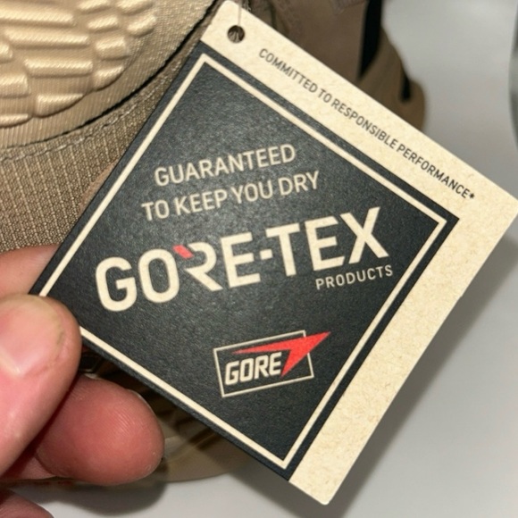 Vans - Picture 7 of 7